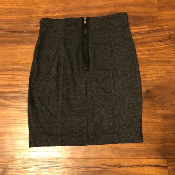 Forever 21 Bodycon Skirt - Picture 4 of 6
